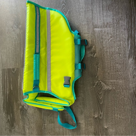 Coleman Dog Life Vest - Picture 2 of 13
